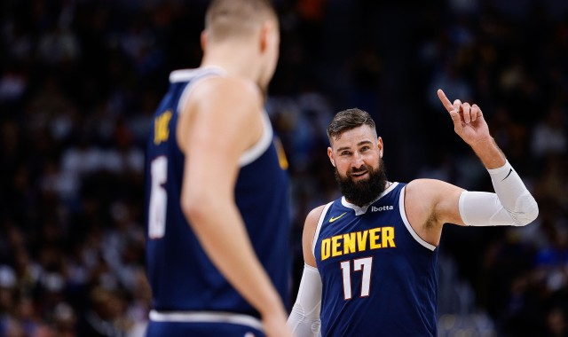 张佳玮：武切维奇被约基奇&amp;瓦兰上课 绿军可能真得等塔图姆出来了